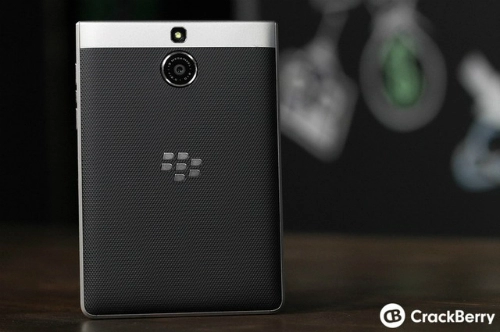Blackberry ra passport phiên bản vỏ kim loại