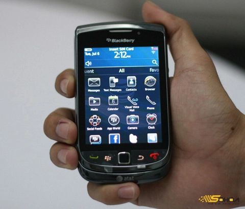 Blackberry torch về vn giá 175 triệu