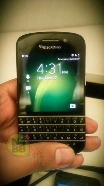 Blackberry x10 bàn phím qwerty lộ thêm ảnh thực tế