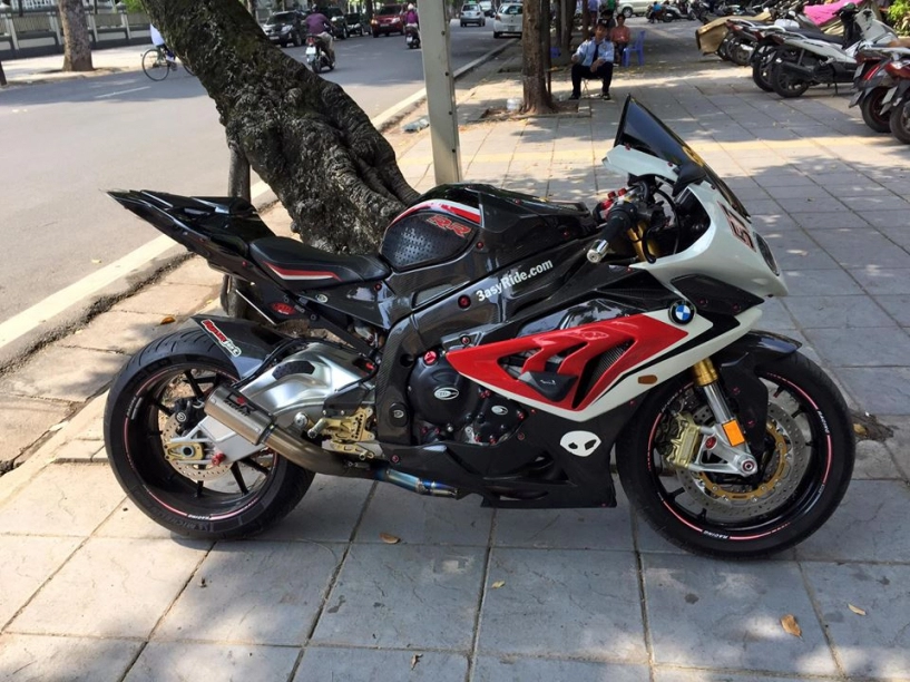 Bmw s1000rr 2014 độ khủng của một biker việt