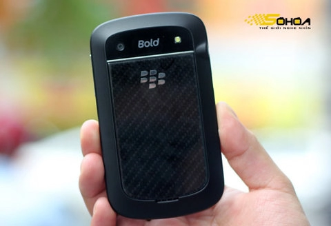 Bold 9900 đầu tiên về vn giá 19 triệu