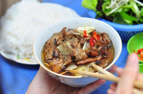 Bún chả nóng - món quà đầu đông giữa lòng hà nội