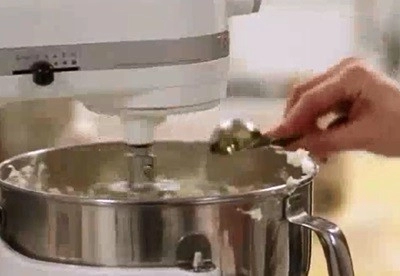 Cách làm kem bơ chuẩn mịn cực ngon