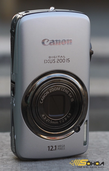 Camera cảm ứng đầu tiên của canon