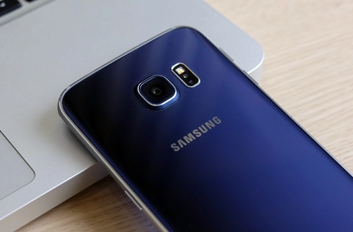 Camera trên galaxy s6 edge chụp tốt nhưng chưa thân thiện