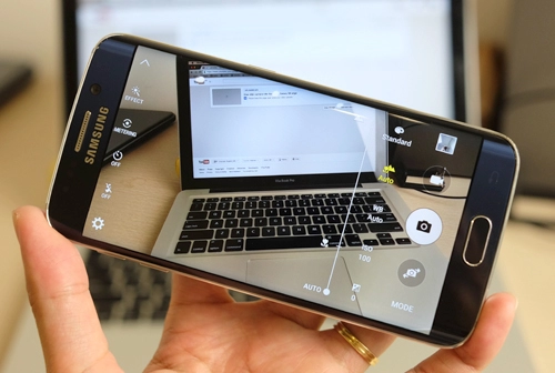 Camera trên galaxy s6 edge chụp tốt nhưng chưa thân thiện
