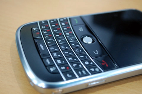 Cận cảnh blackberry bold của viettel