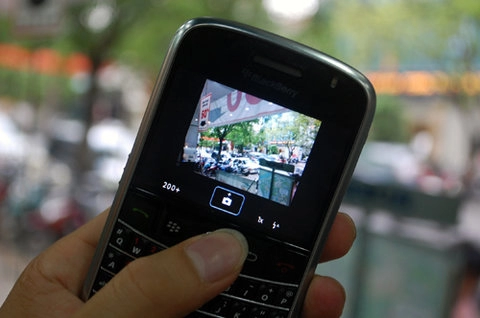 Cận cảnh blackberry bold của viettel