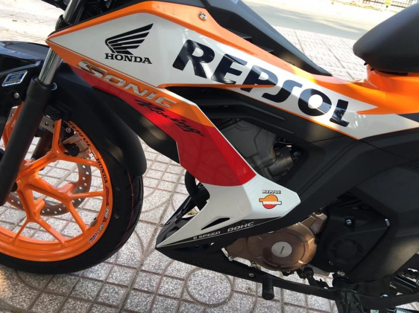 Cận cảnh nét đẹp của honda sonic 150 phiên bản repsol đặc biệt