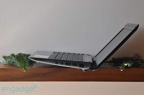 Cận cảnh netbook pine trail đầu tiên