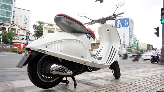 Cận cảnh vespa 946 mới về việt nam