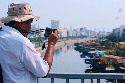 Chợ hoa trên sông giữa lòng sài gòn