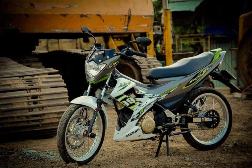 Chùm ảnh đẹp về suzuki raider độ bánh căm