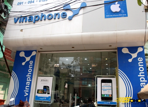 Cửa hàng bán iphone trước giờ g