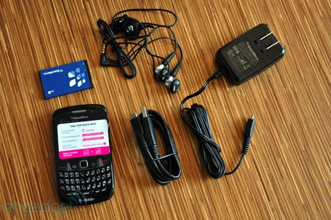 đập hộp blackberry curve 8520