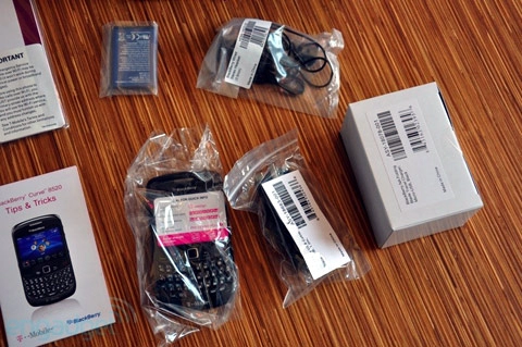 đập hộp blackberry curve 8520