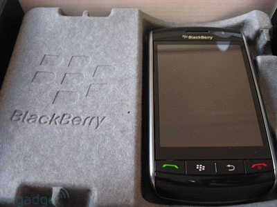 đập hộp blackberry storm