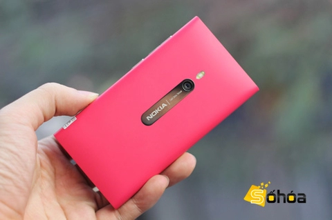 đập hộp lumia 800 màu hồng ở vn