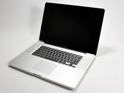 đập hộp macbook 17 inch pin liền