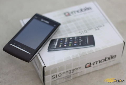đập hộp q-mobile s10 chạy android 22