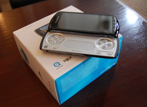 đập hộp sony ericsson xperia play