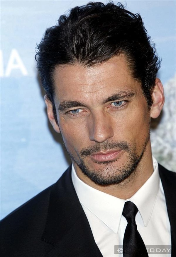 David gandy tinh tế và sang trọng cùng suit nam