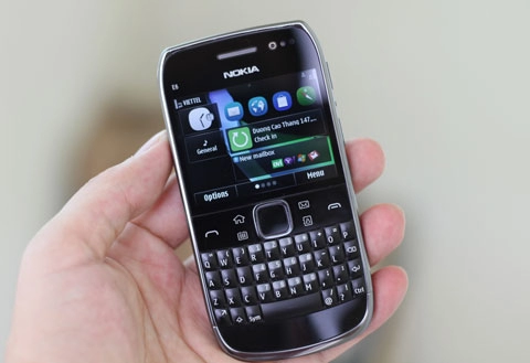 Điện thoại android năm 2011 lên ngôi