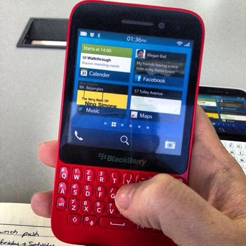 Điện thoại blackberry r10 giá rẻ lộ diện