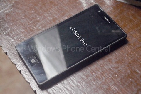 Điện thoại cảm ứng giá rẻ nokia asha được thiết kế như lumia
