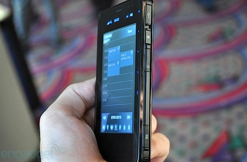 Đối thủ lạ của iphone 3gs đến ces 2010
