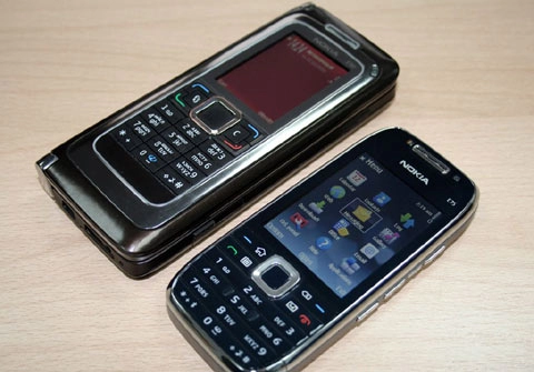 Dòng họ nokia e-series có bàn phím qwerty