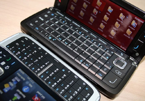 Dòng họ nokia e-series có bàn phím qwerty