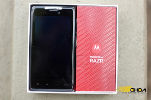 Droid razr siêu mỏng đầu tiên ở vn