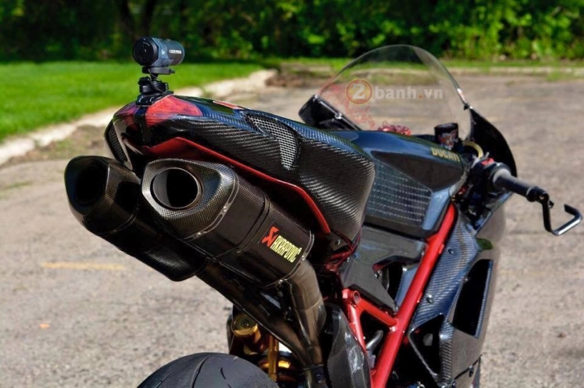 Ducati 848 evo độ full carbon đẹp và chất đến từng chi tiết