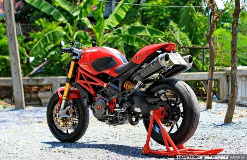 Ducati monster 796 quái vật một giò bên hàng hiệu