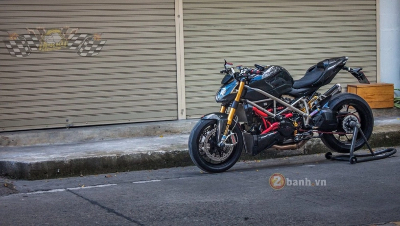 Ducati streetfighter s 1098 độ hơi bị hầm hố khoe dáng tại thái lan