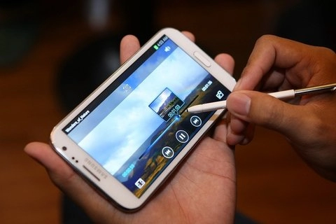 Galaxy note ii chính hãng giá gần 16 triệu