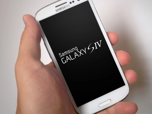 Galaxy s iv có thể dùng camera 13 chấm
