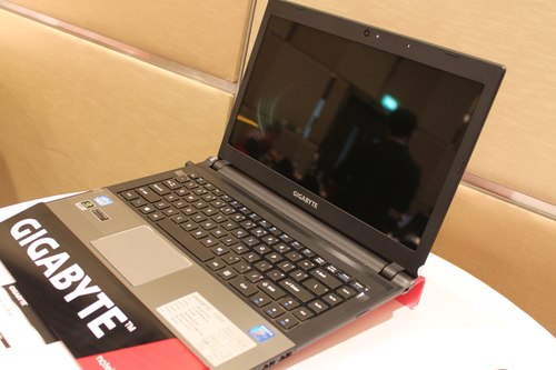 Gigabyte ra 4 laptop mới tại việt nam