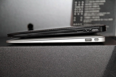 Hai laptop siêu mỏng đọ dáng