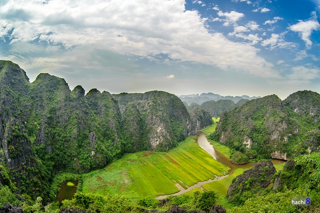 Hang múa - nơi ngắm mùa lúa chín ở tam cốc