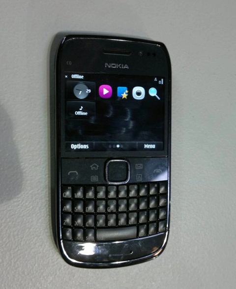 Hình ảnh nokia e6 tiếp tục xuất hiện