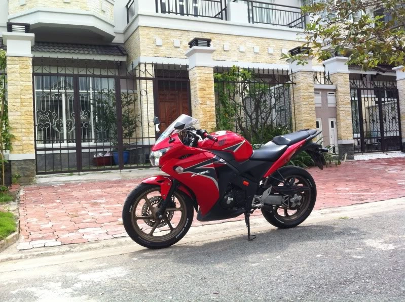 Honda cbr150 độ đơn giản với 1 gắp nsr