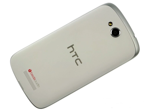 Htc bắt đầu bán one vx màn hình rộng giá thấp