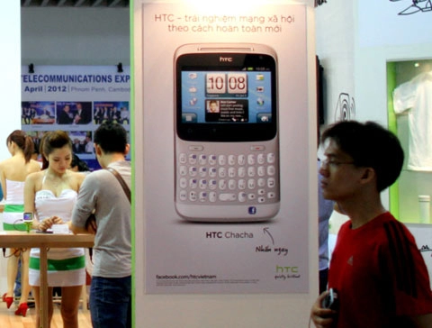 Htc chacha chính hãng giá 72 triệu