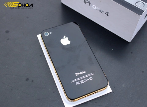 Iphone 4 mạ vàng đính đá swarovski