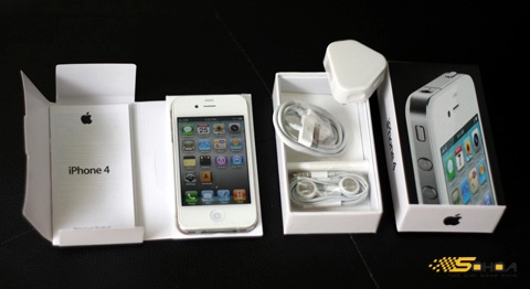 Iphone 4 màu trắng đầu tiên về vn