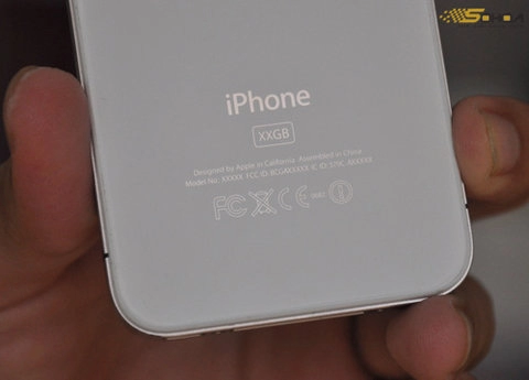 Iphone 4 màu trắng lạ 64gb tại vn