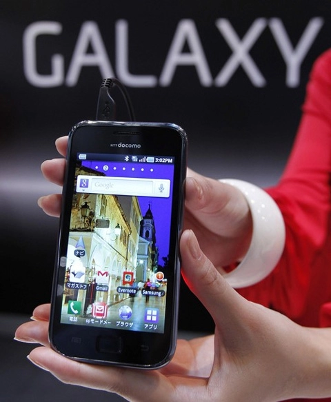 Iphone 4 và galaxy s thắng lớn năm 2010