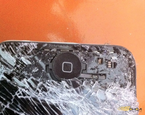 Iphone 4 vỡ nát vẫn nhận itunes